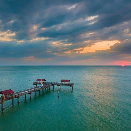 Location! Coastal Charm I 5 Min Walk To Beach, Shops & Rest Clearwater Beach Bagian luar foto