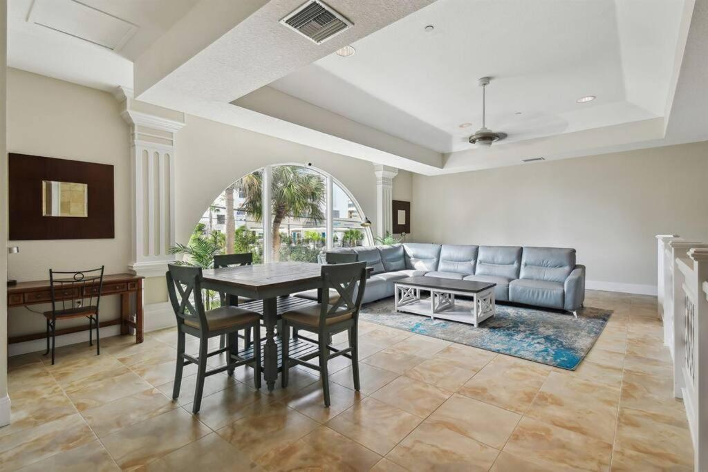 Location! Coastal Charm I 5 Min Walk To Beach, Shops & Rest Clearwater Beach Bagian luar foto