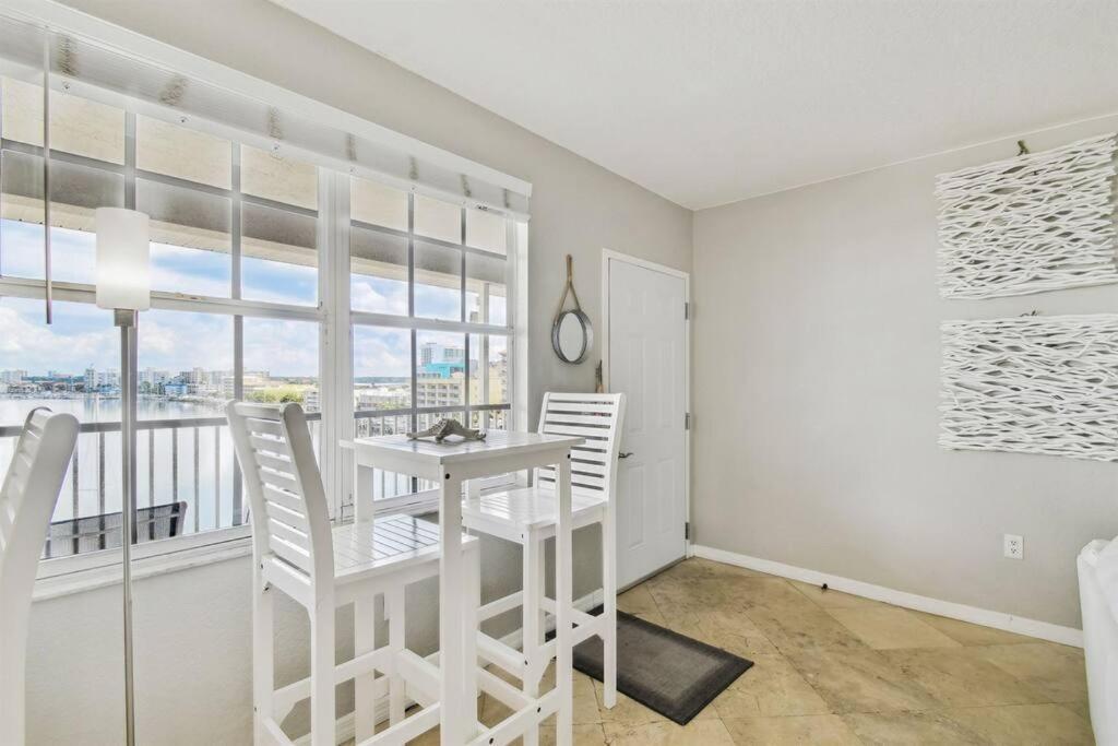Location! Coastal Charm I 5 Min Walk To Beach, Shops & Rest Clearwater Beach Bagian luar foto
