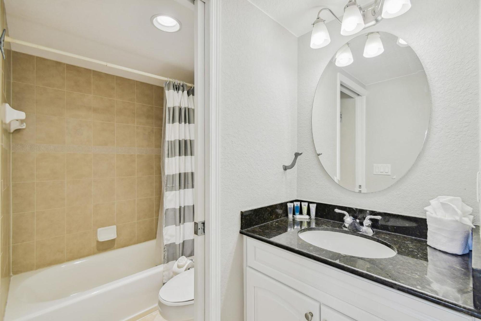 Location! Coastal Charm I 5 Min Walk To Beach, Shops & Rest Clearwater Beach Bagian luar foto